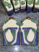 Load image into Gallery viewer, Eucalyptus &amp; spearmints cold process soap bar
